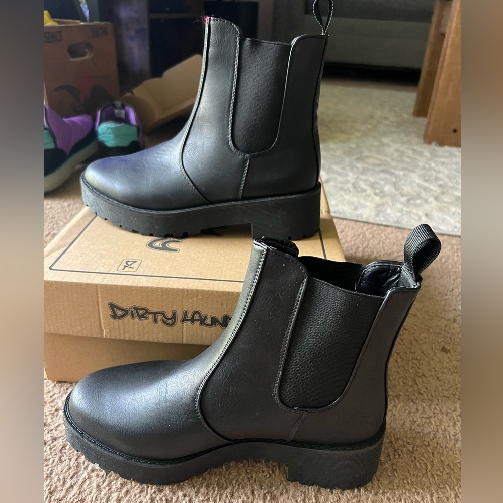 Dirty Laundry Montana black ankle boot